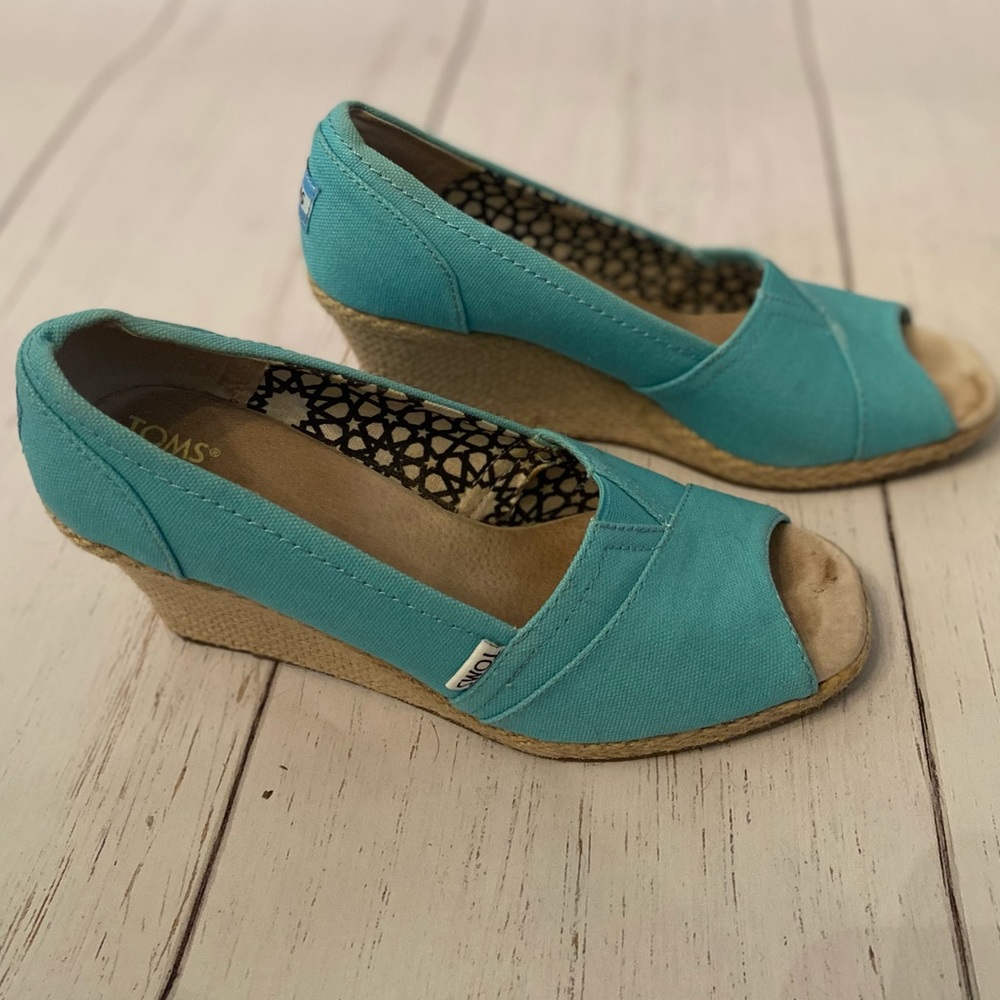 TOMS turquoise canvas wedge
